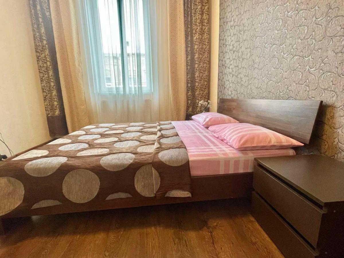 Apartment крехівська 5,апартаменти в центрі, дві спальні *