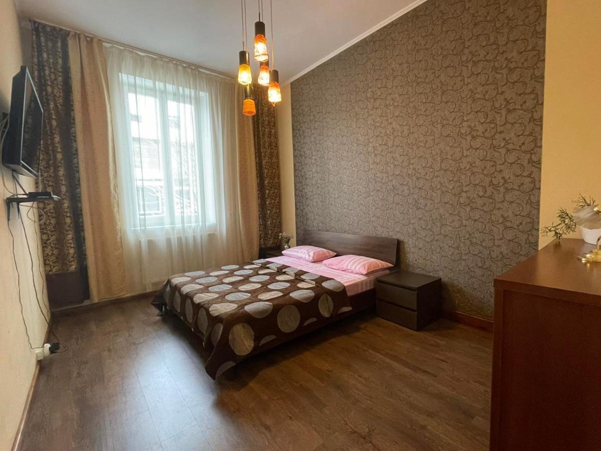 Apartment крехівська 5,апартаменти в центрі, дві спальні Lviv