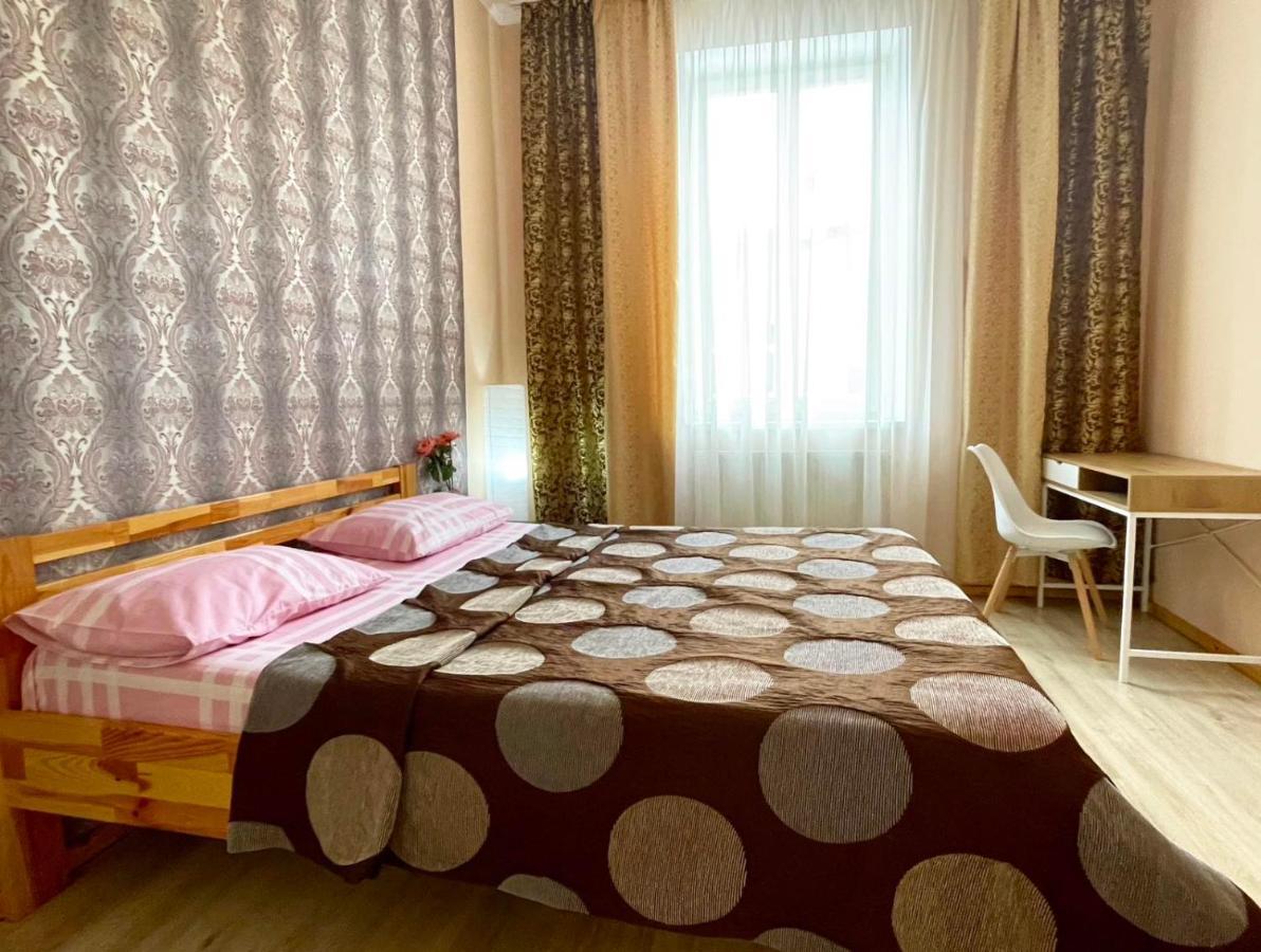 крехівська 5,апартаменти в центрі, дві спальні Apartment *