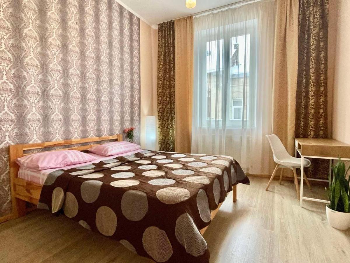 крехівська 5,апартаменти в центрі, дві спальні Apartment *