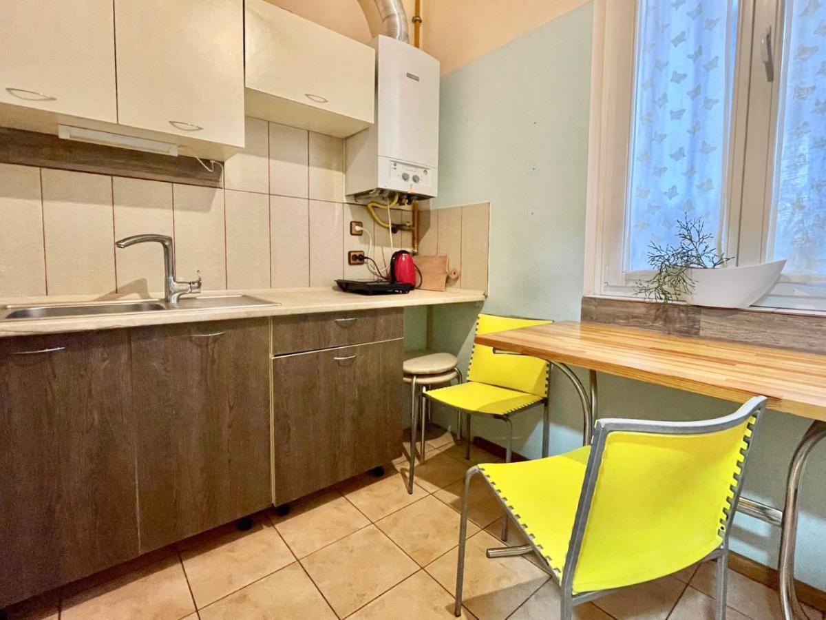 крехівська 5,апартаменти в центрі, дві спальні